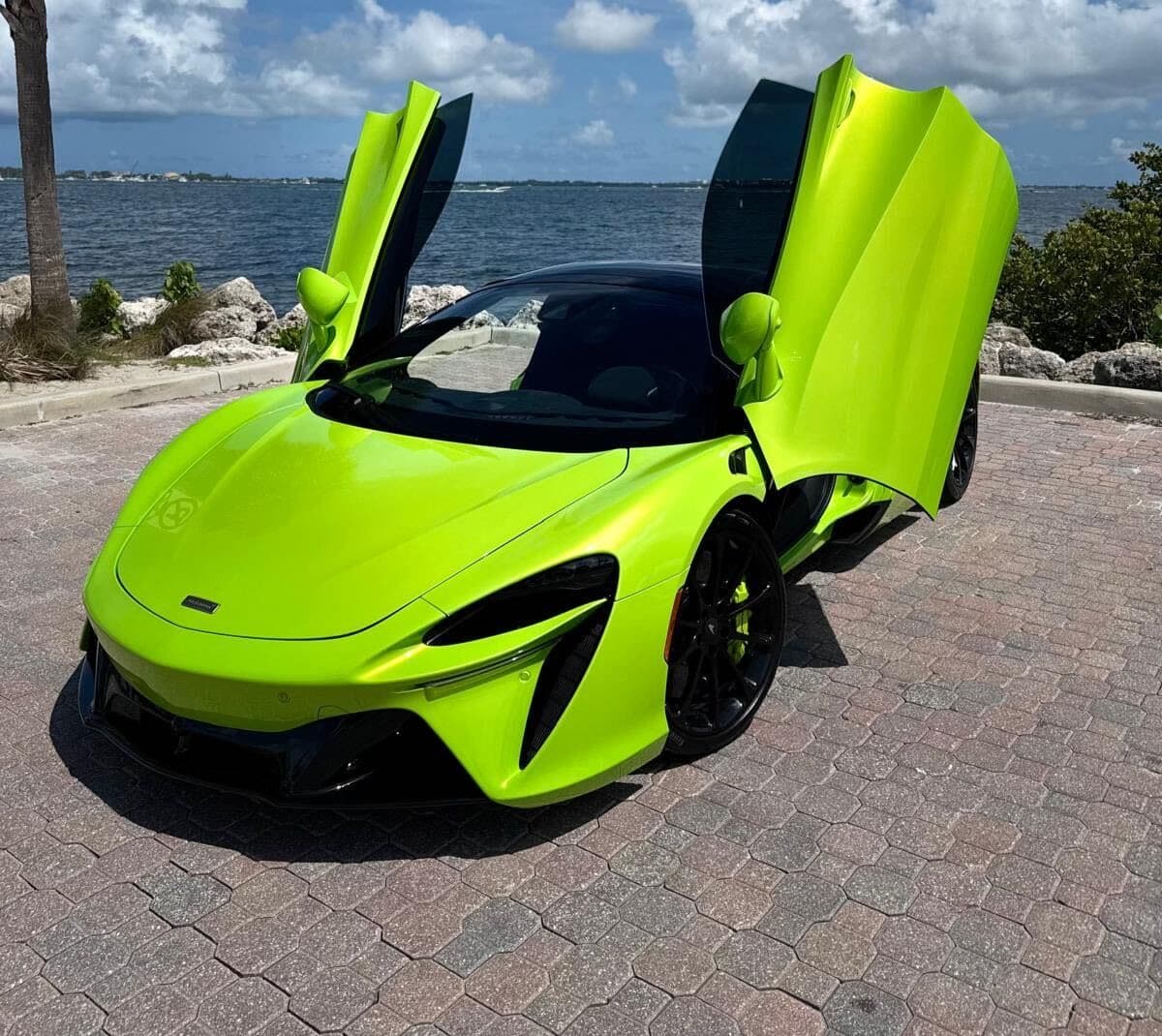 McLaren Artura